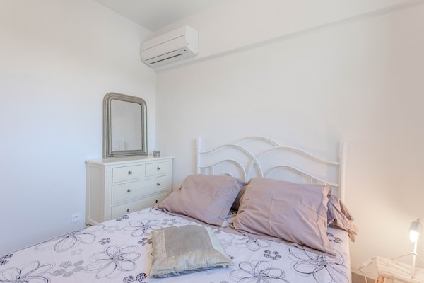 Appartement \"Villa Gigi\" Avec Terrasse Privée, Wi-fi Et Climatisation - La Crau