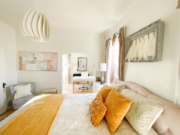 Cozy 1-bedroom Apartment In Charming Downtown Delafield With Wifi, Ac - Oconomowoc, WI