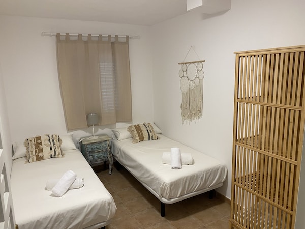 Bella Paula Apartamento En Es Pujols A 4 Minutos De La Playa - Formentera