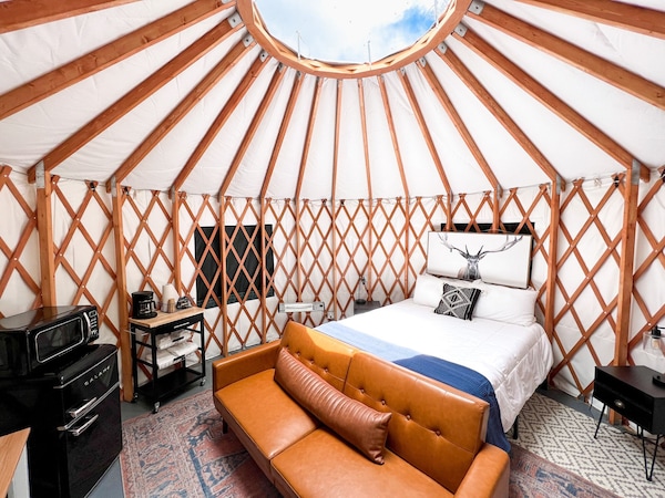 Glamp In Style In Our 16' Yurt, Situated On Cedar Creek. - Montrose, CO