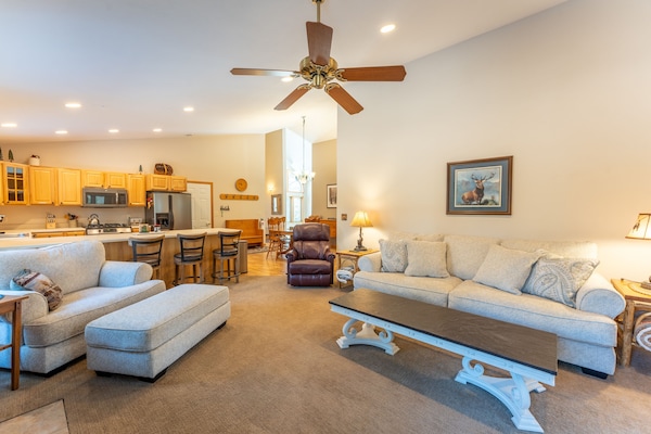 Ample Natural Light, Wooded Setting, Clean! Atv From Front Door! Dogs Welcome. - Ely, MN