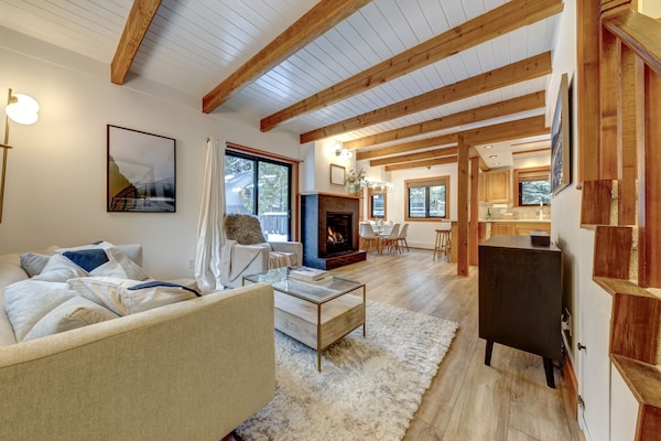 The Cozy House: A Family Home Steps To The Best Of Whistler No Matter The Season - Whistler