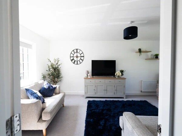 Pass The Keys | Bright & Spacious Chilterns Hideaway - High Wycombe