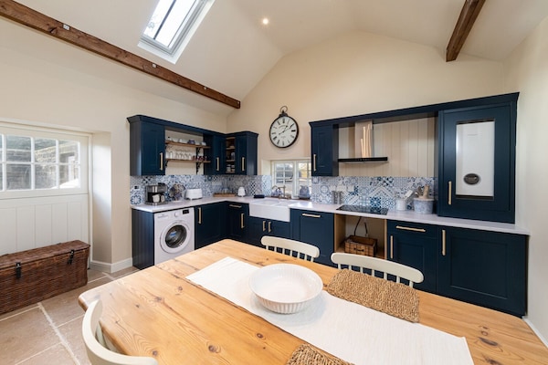 Romantic Luxury 1-bed Cottage In Alnwick - Craster