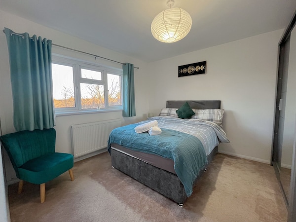 2-bed Retreat In Windsor, Centrally Located - 5 Mins To Castle And Legoland - Marlow, UK