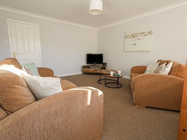 Sandy Toes, Pet Friendly, Country Holiday Cottage In Swanage - Swanage