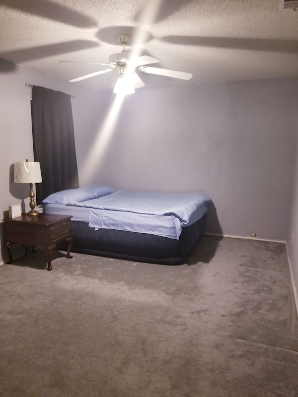 Private Room Available In A Cozy Home. - Fort Worth, TX