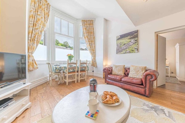 Family Friendly Apartment With Parking In Central Ambleside - Grasmere
