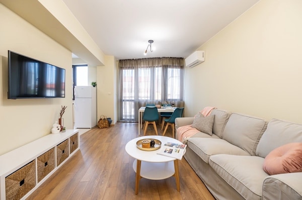 Fully Equipped One Bedroom Apartment Plovdiv City Center - Plovdiv