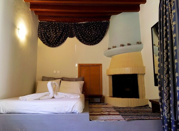 Appartement 'Marias Traditional House Pilona' Avec Terrasse Privée, Wi-fi Et Climatisation - Lindos