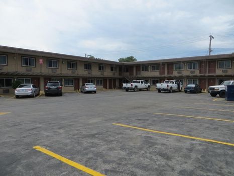 Compare cheap motel offers in Council Bluffs, IA