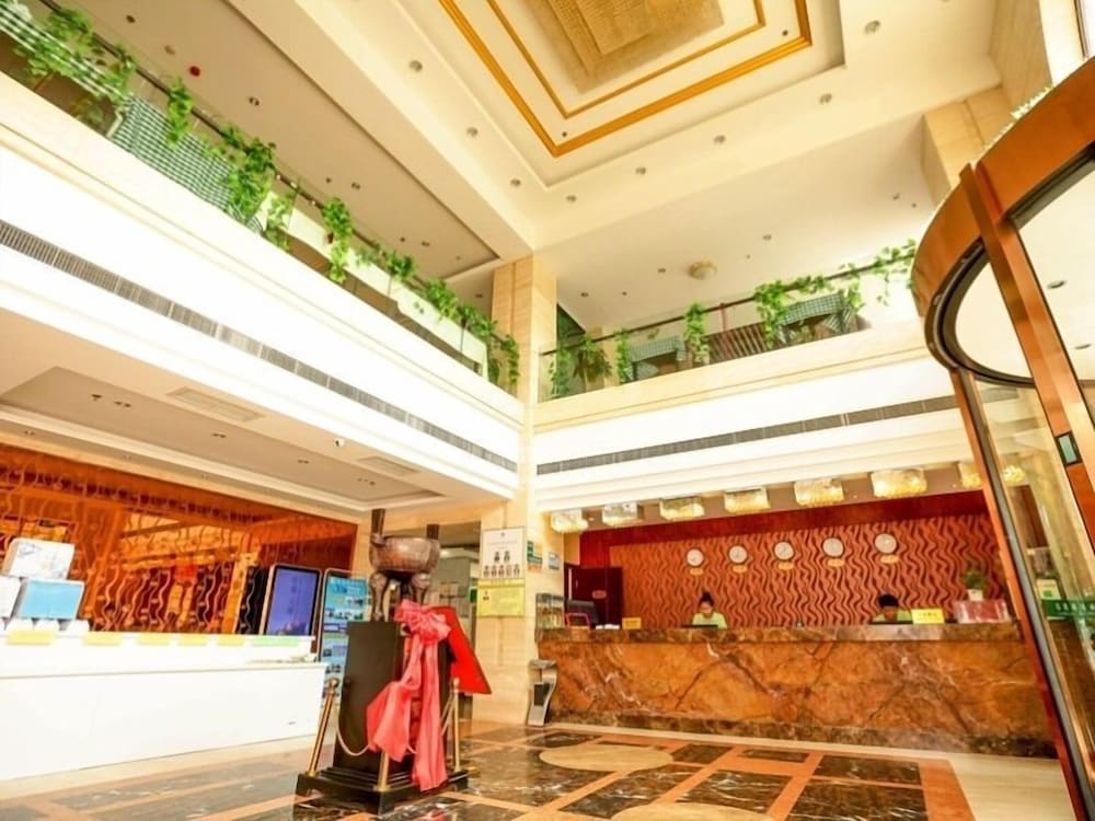 Greentree Inn Qingdao Wuyishan Road Jusco Shopping Mall Hotel - Qingdao