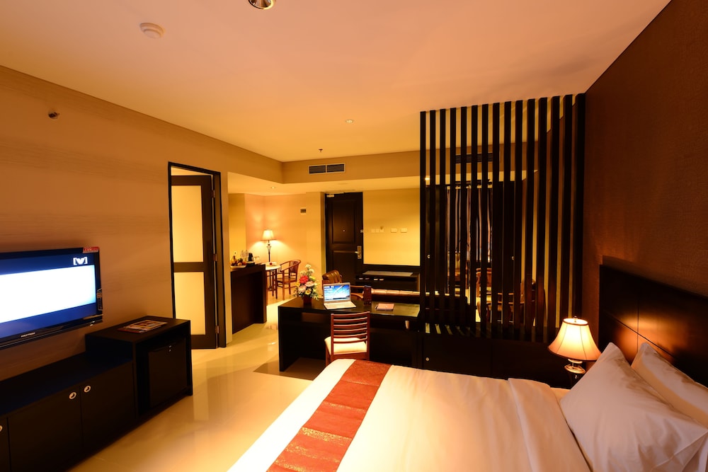 Emilia Hotel By Amazing - Palembang