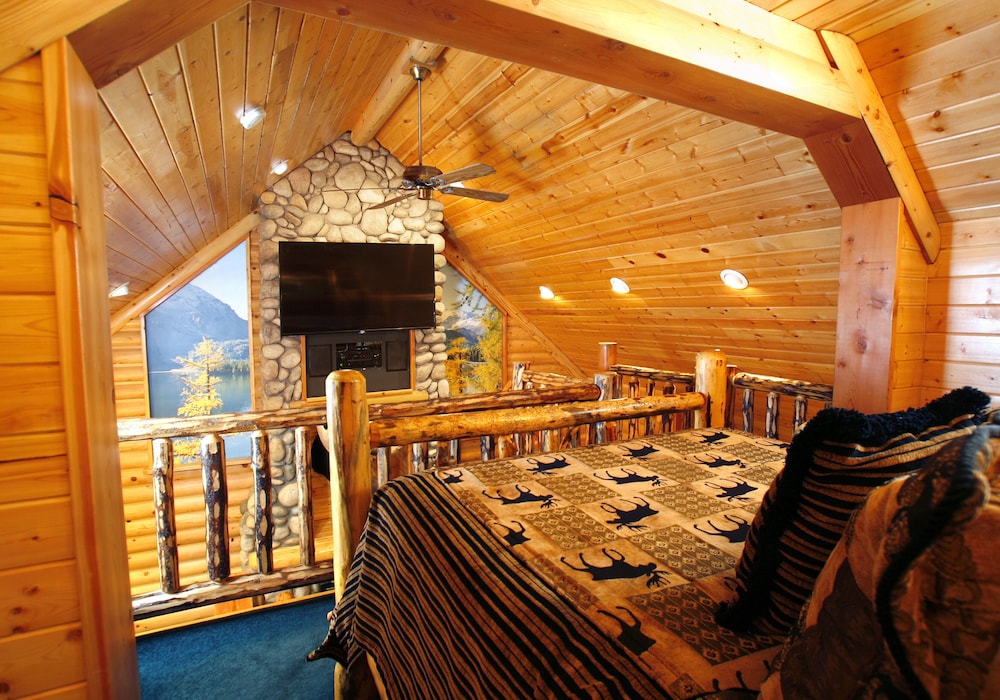 Black Swan Inn Luxurious Theme Rooms - Pocatello