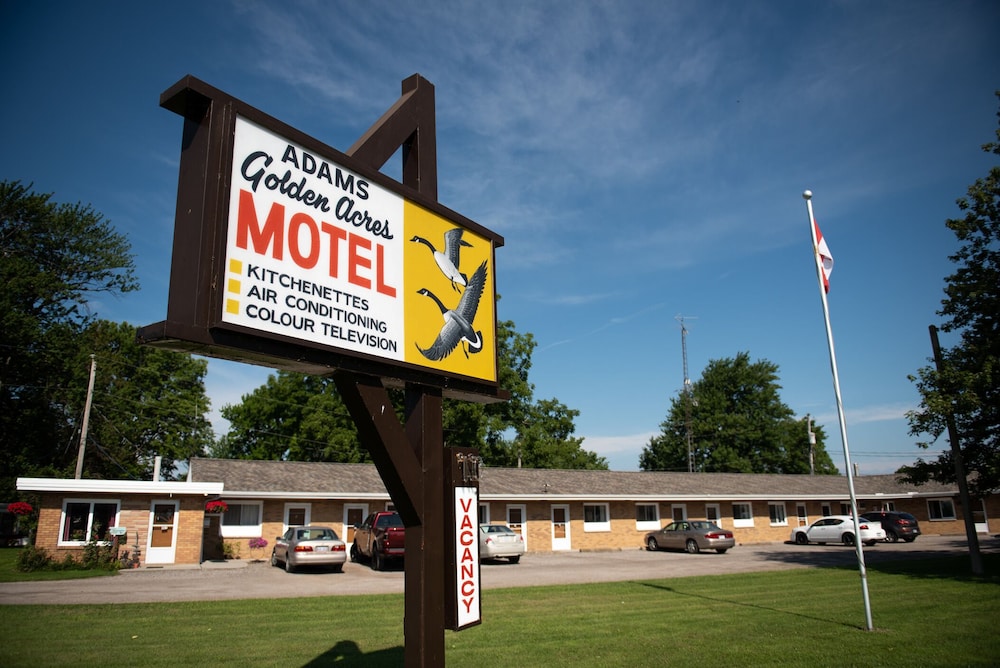 Adams Golden Acres Motel - Lakeshore