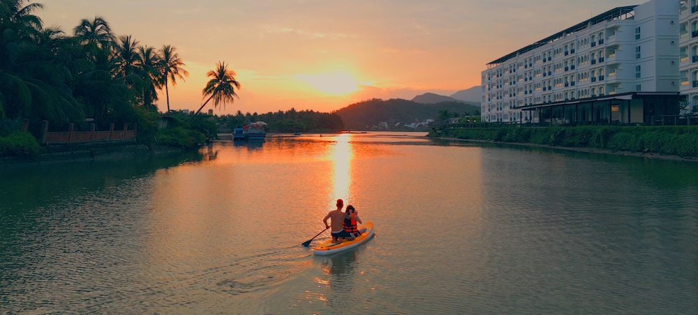 Cham Oasis Nha Trang - Resort Condotel - Vietnam