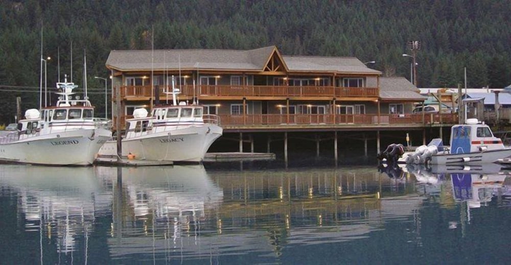 Safari Lodge - Alaska