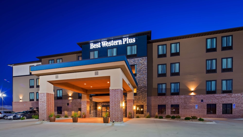 Best Western Plus Lincoln Inn & Suites - Lincoln