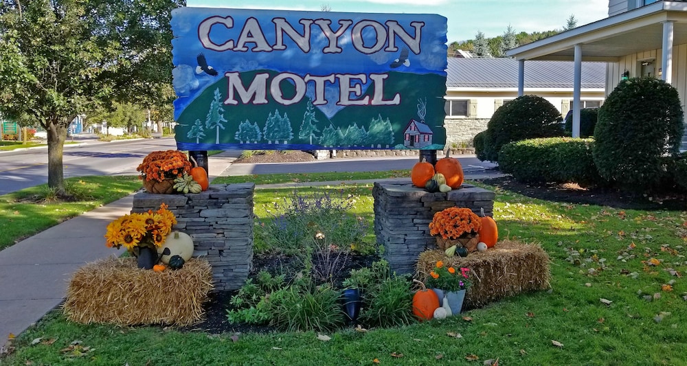 The Canyon Motel - Wellsboro, PA