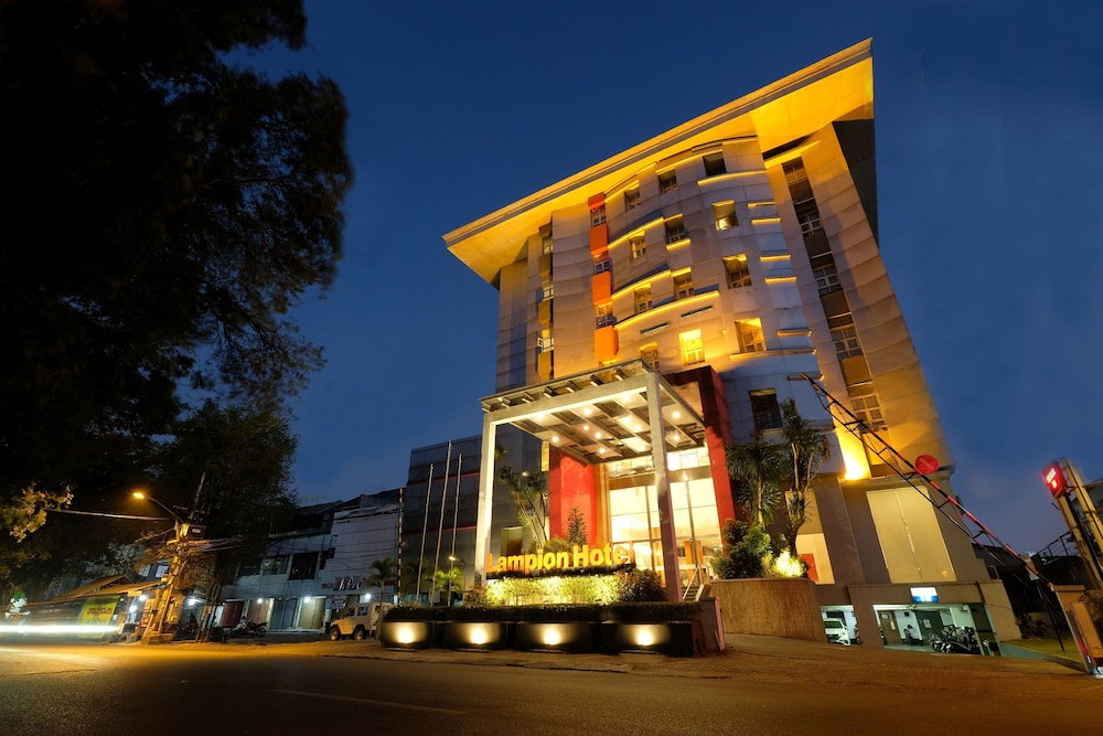 Lampion Hotel Solo - Surakarta