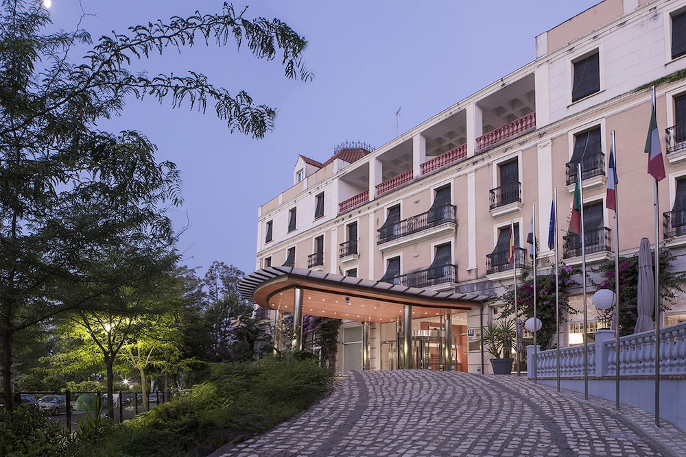 Gran Hotel Aqualange - Balneario De Alange - Alange