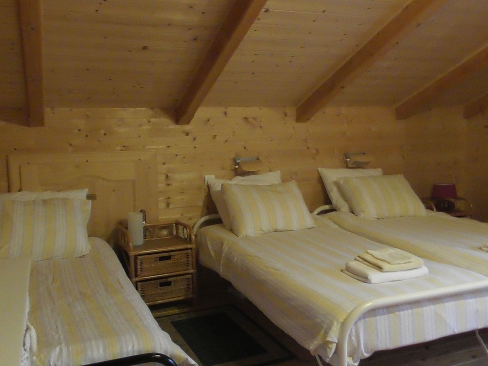 A Spacious Tastefully Furnished Chalet With Sauna In A Traditional French Village - Saint-Jean-d'Aulps