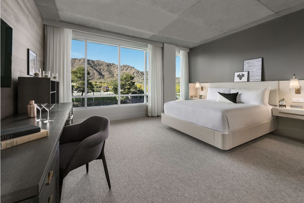 One Bedroom Suite - Scottsdale, AZ