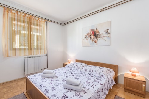 Twee Slaapkamers Op De Begane Grond Appartement Met Privé Zwembad En Tuin - Istrië