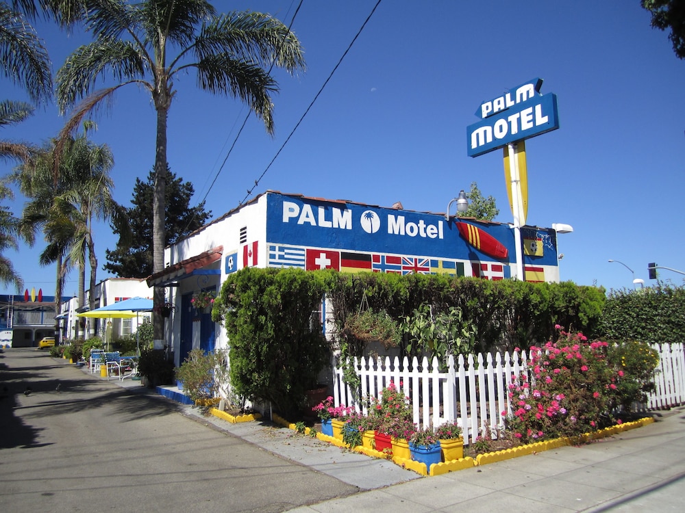 Palm Motel - Heal the Bay Aquarium, Santa Monica