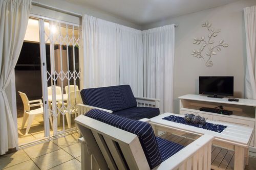 Jeffreys Bay Holiday Apartments and Self Catering cozycozy