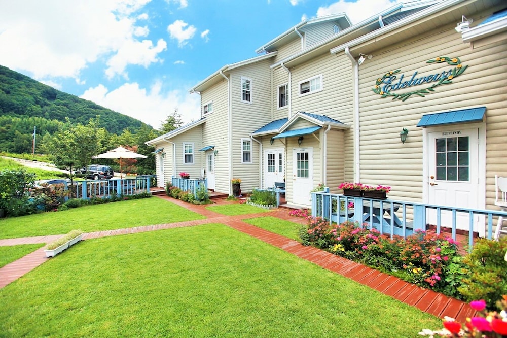 Edelweiss Pension - Gangneung-si