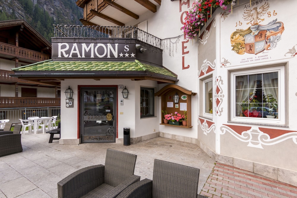 Hotel Ramon - Canazei, TN, Italie