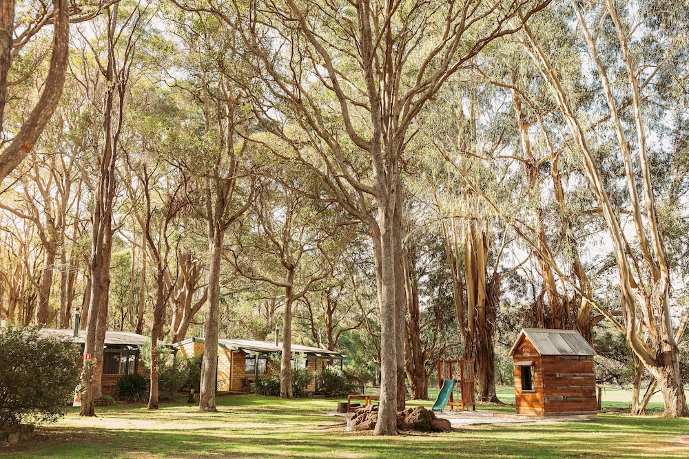 1 Bedroom Timber Cottage With Resort Facilities - Western Australia