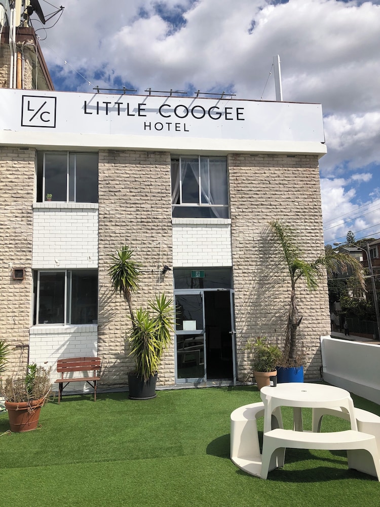 Little Coogee Hotel - Bondi Beach