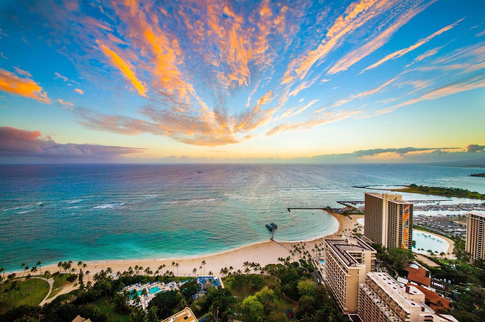 The Grand Islander by Hilton Grand Vacations - Honolulu, HI