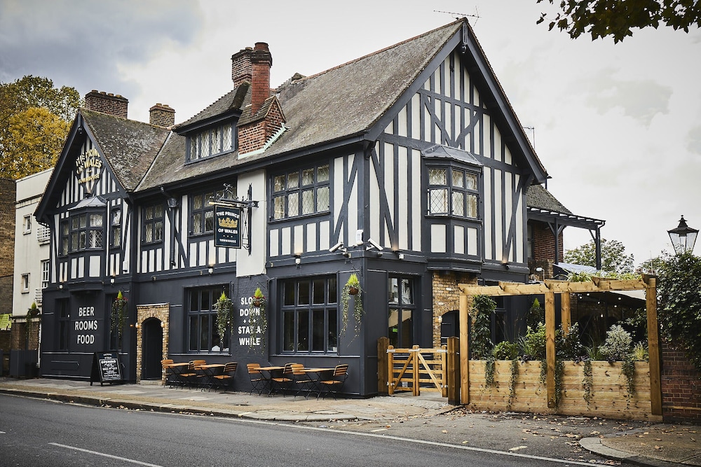 Prince Of Wales - Townhouse - Hertfordshire