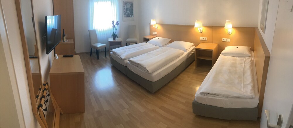 Hotel Weinhaus Selmigkeit - Ingelheim am Rhein