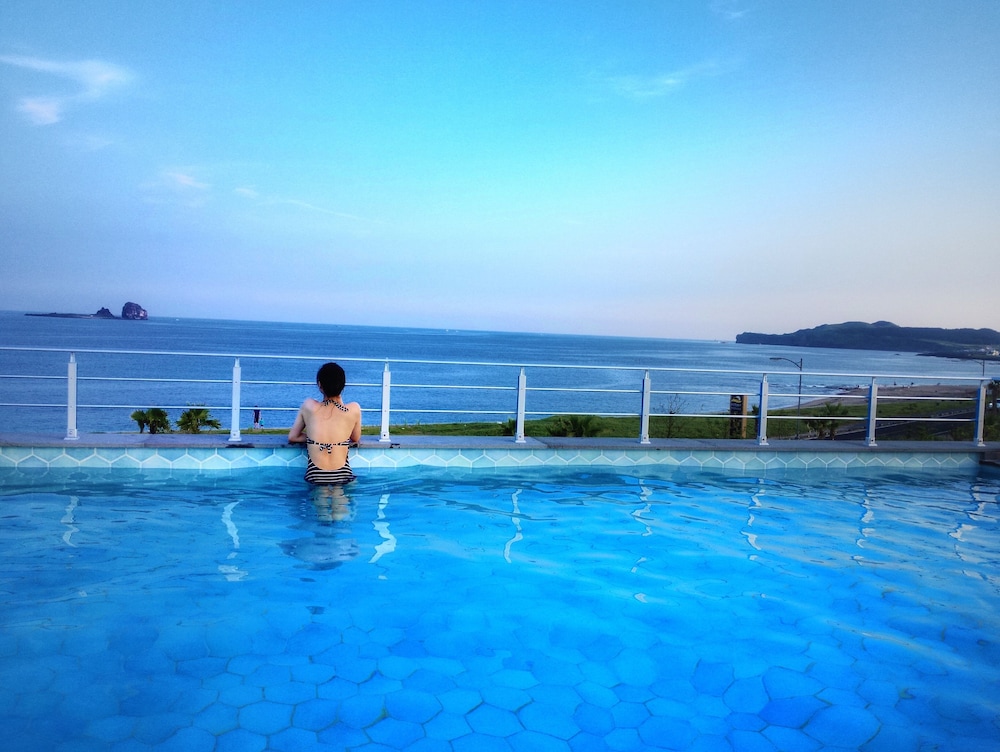 Sun & Moon Resort - Jeju-si