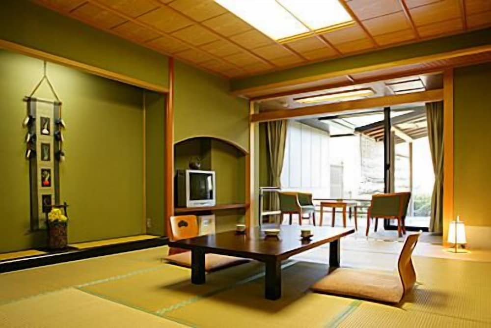 Hotel Zuiyo Of Yugawara - Yugawara