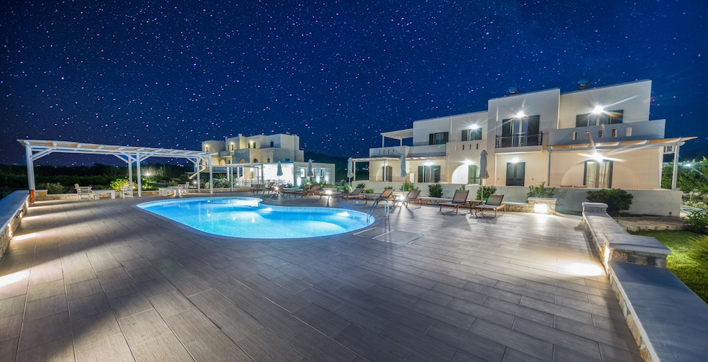 Iphimedeia Apartments & Suites - Naxos