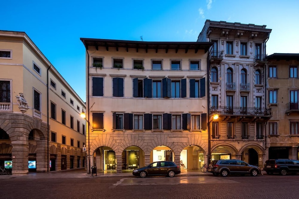 Mercatovecchio Luxury Suites - Udine