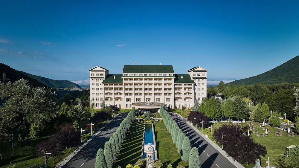 Qafqaz Riverside Resort Hotel - Azerbaijan