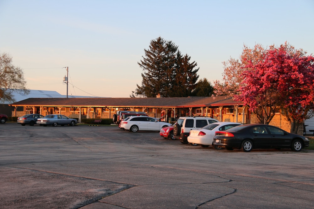 Wisconsin Aire Motel - Wisconsin
