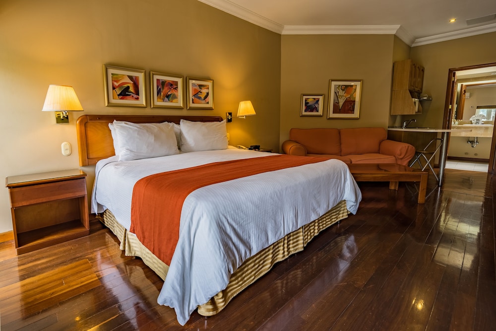 Hotel San Carlos - Guatemalaváros