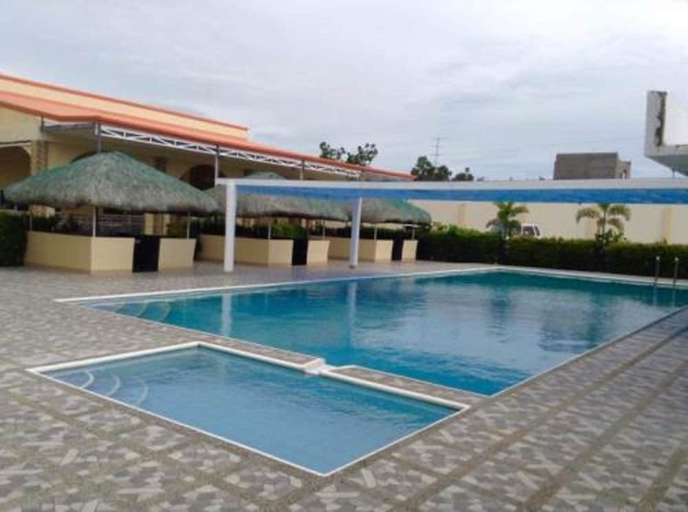 Ukl Ever Resort Hotel - San Nicolas