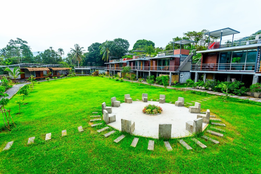 Baan Boom Boxes Eco Friendly Resort - Koh Samui