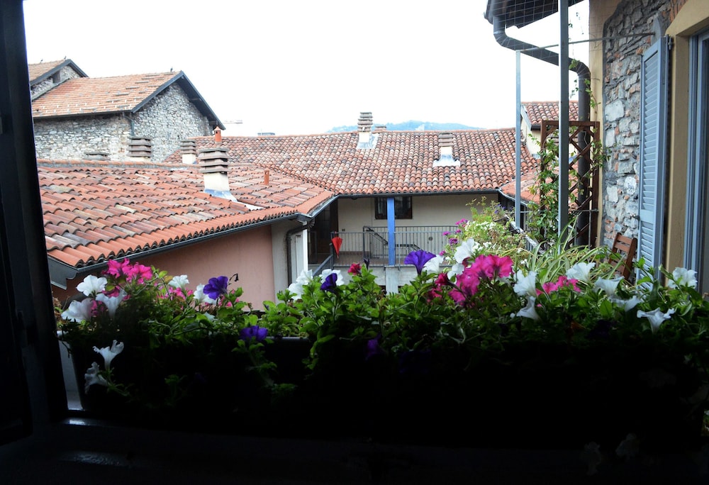 Bed And Breakfast Storico - Como