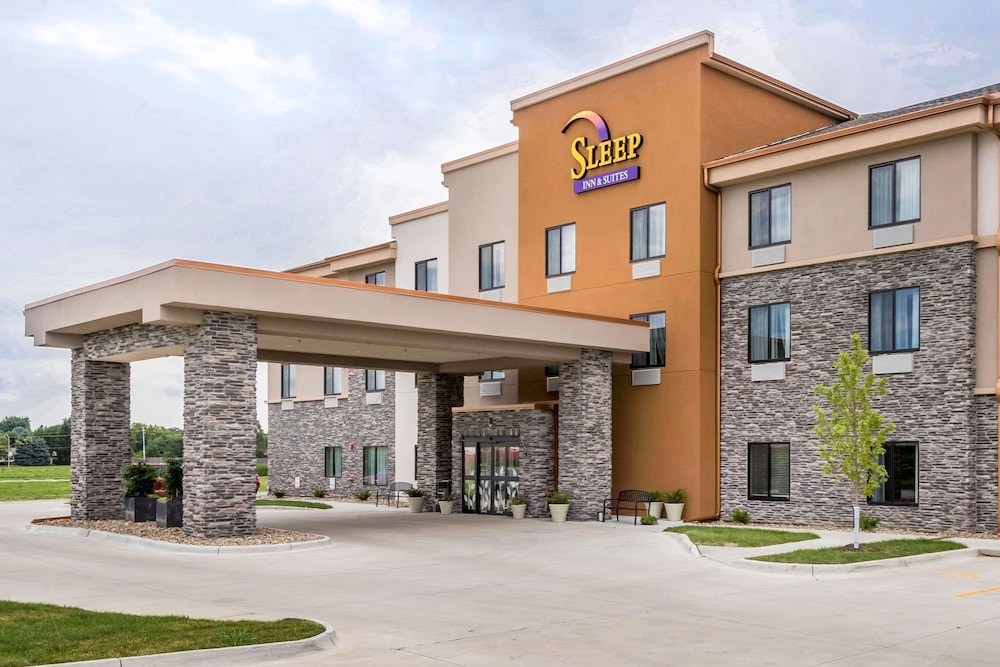 Sleep Inn & Suites West Des Moines Near Jordan Creek - West Des Moines, IA