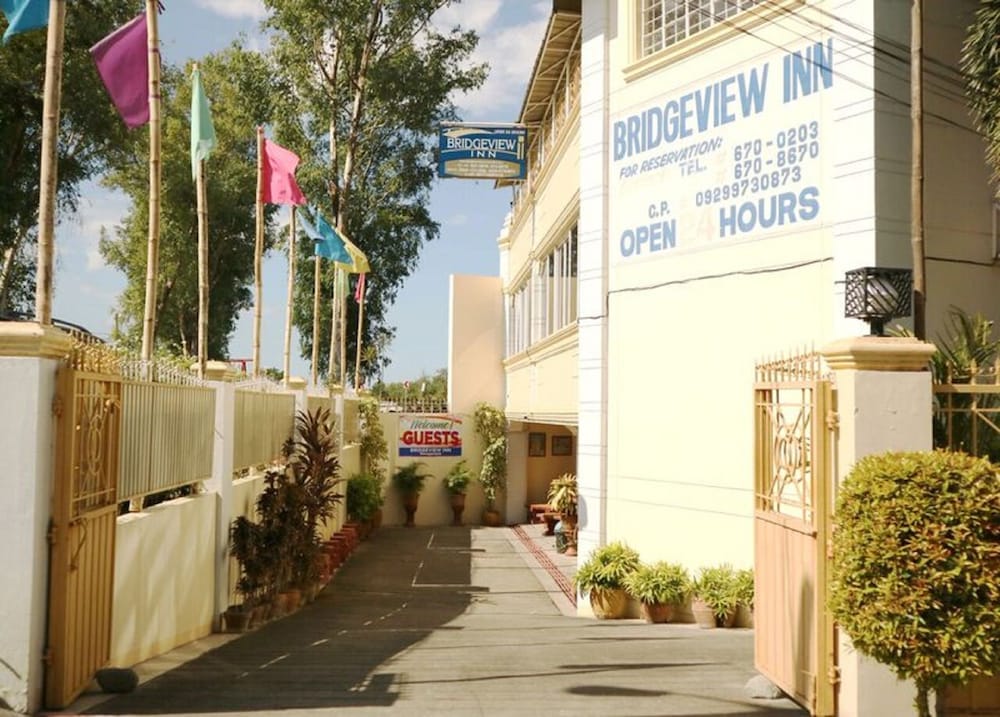 Bridgeview Hotel - San Nicolas