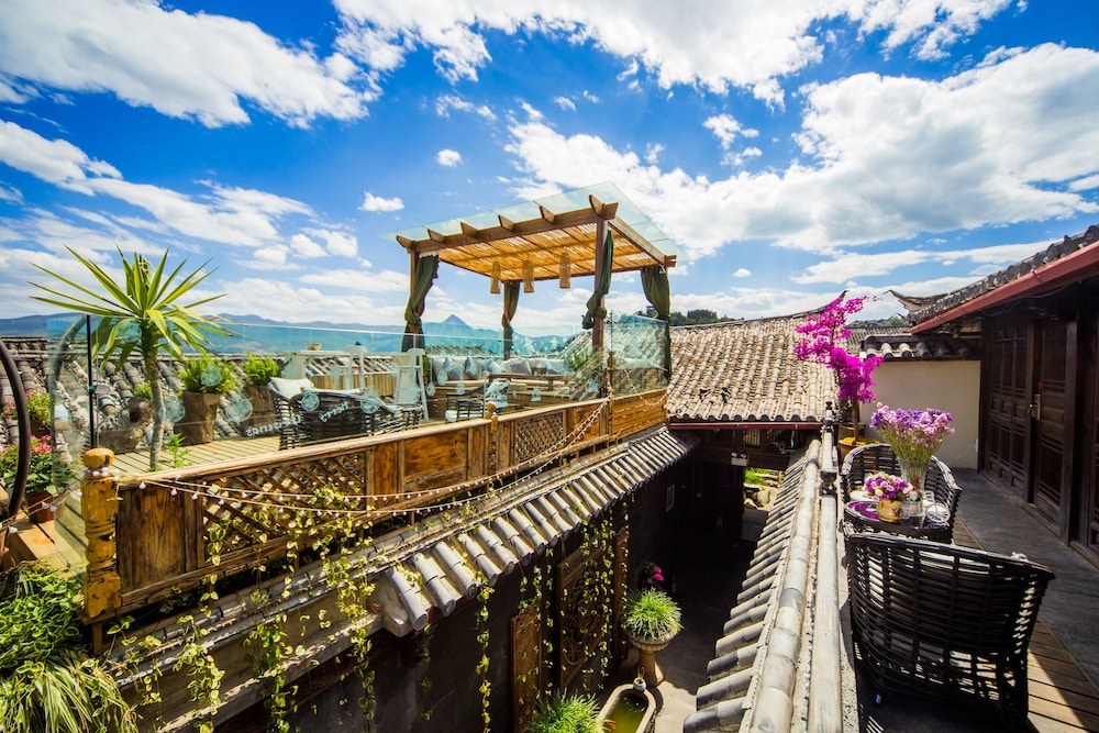 Wenhua Nianqi Holiday Inn - Lijiang